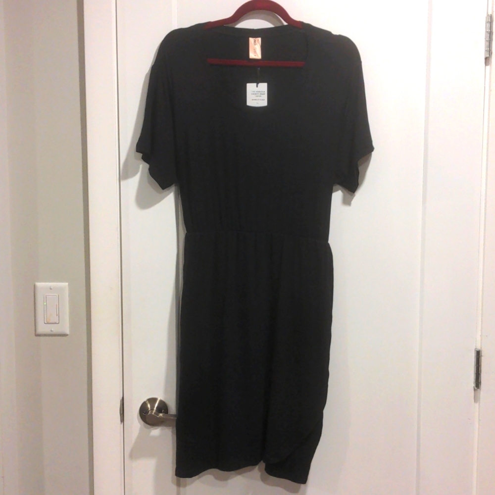 Smash and Tess REBECCA WRAP MIDI DRESS IN MIDNIGHT BLACK BNWT